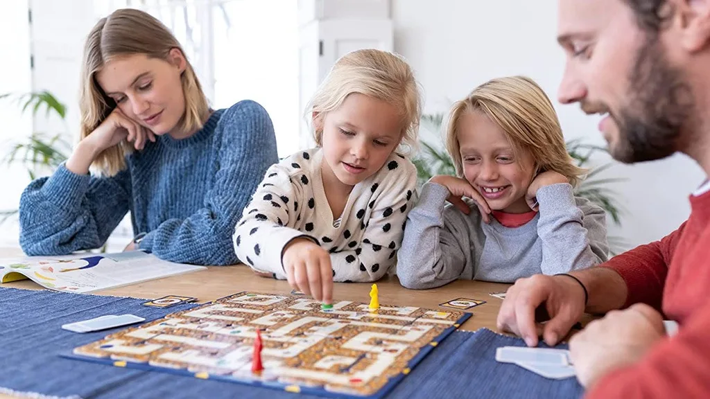 Ravensburger Disney отвежда децата до различни Disney дестинации по света