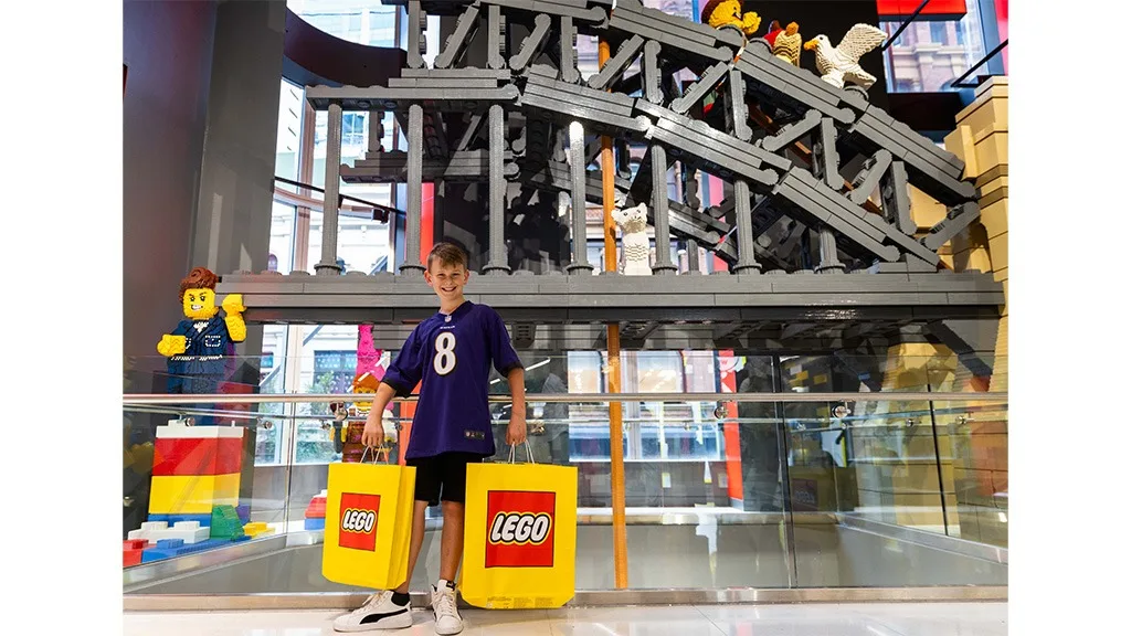 Най-голямото LEGO магазин в света току-що отвори врати.