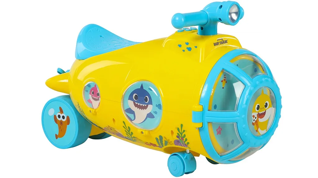 Децата могат да се забавляват с играчката на Dynacraft Baby Shark