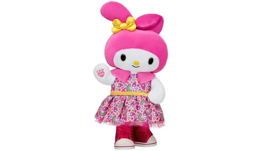 Децата могат да напълнят и облекат три нови приятели на Sanrio в Build-A-Bear Workshop.
