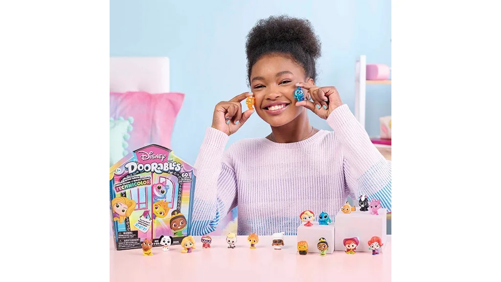 Disney Doorables стана още по-цветен.