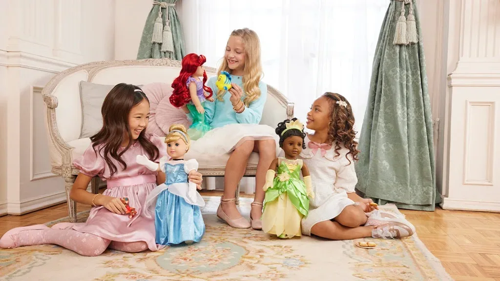 Децата вече могат да играят с куклите American Girl в компанията на Ариел, Тиана и Пепеляшка