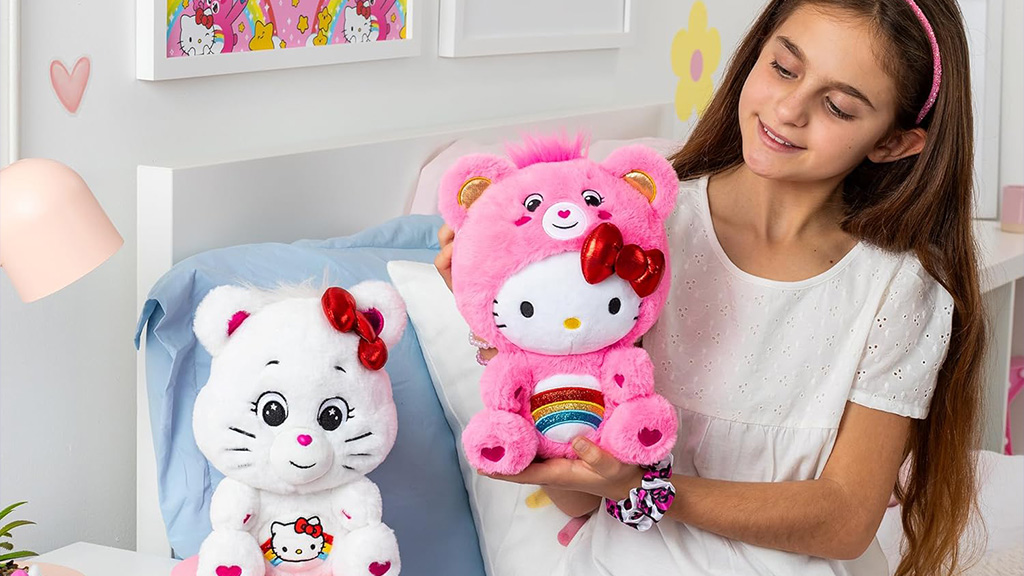 Игрална демонстрация: Basic Fun! Hello Kitty Cheer Bear колекционерска плюшена играчка Care Bears 2-pack