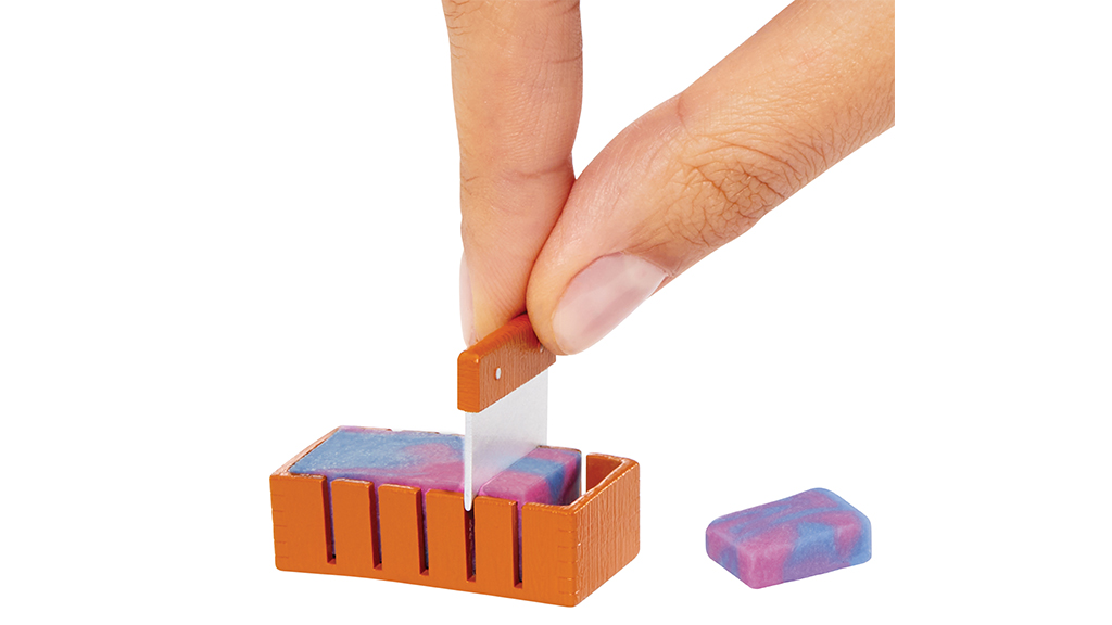 Играчка Презентация: MGA Entertainment Miniverse Make It Mini Spa