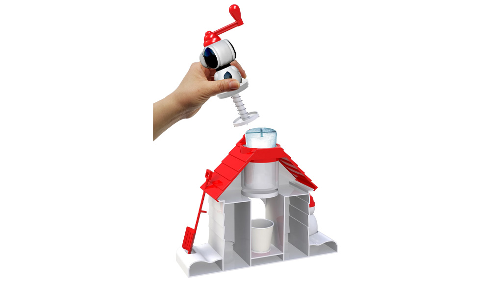 Игрална демонстрация: Cra-Z-Art Snoopy машина за ледена настъргана
