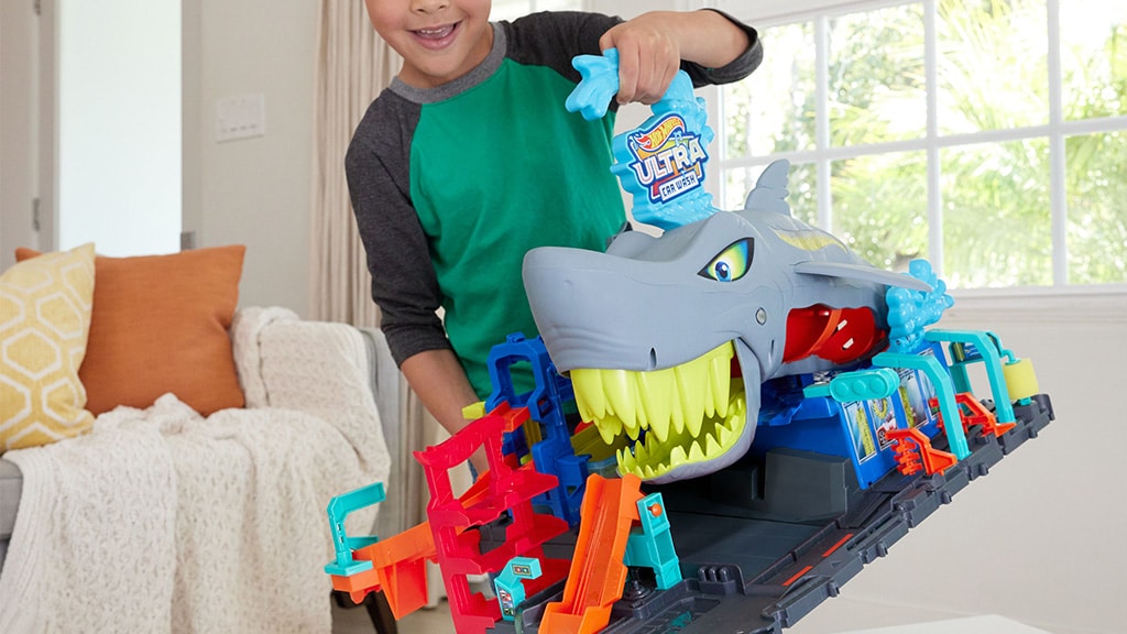 Игрална демонстрация: Mattel Hot Wheels Ultra Shark автомивка