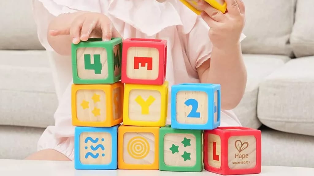 Hape Хващай и подреждай силиконови и дървени строителни блокчета