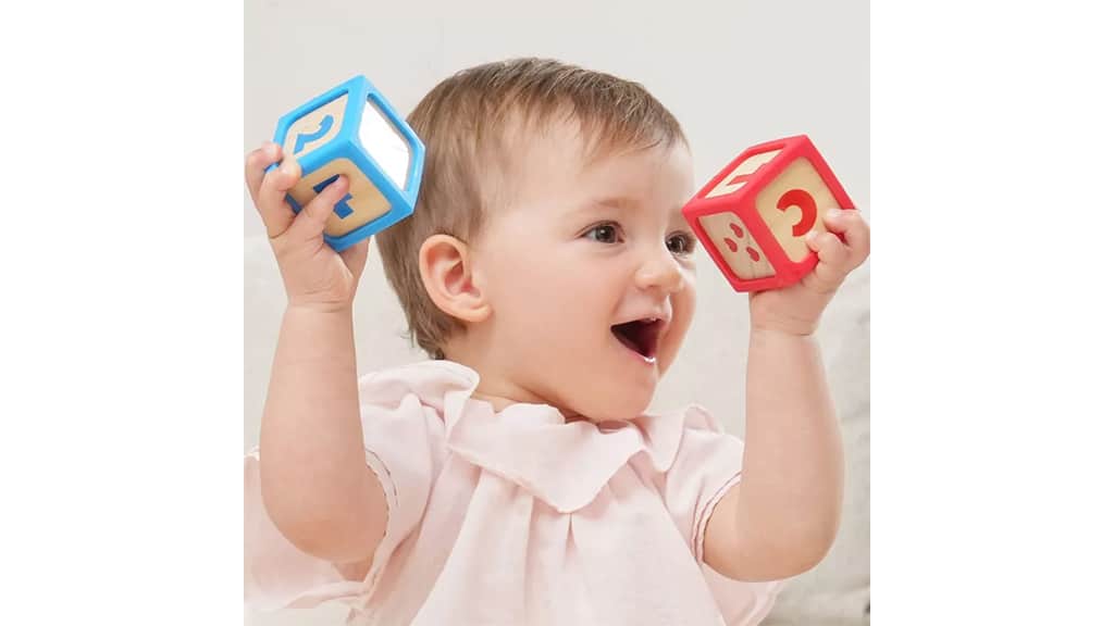 Hape Хващай и подреждай силиконови и дървени строителни блокчета
