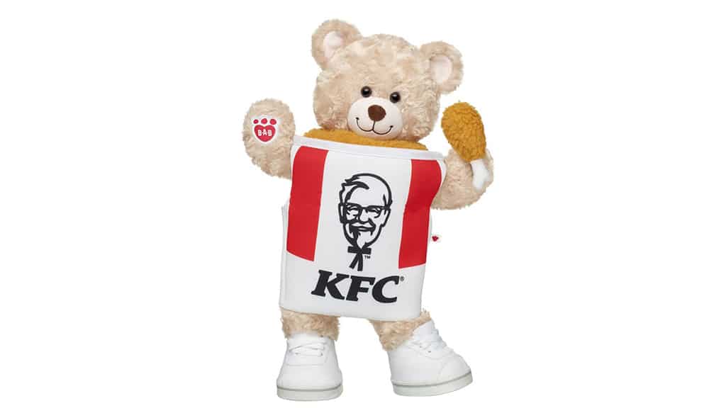 Сътрудничеството между KFC и Build-A-Bear за сладка (и вкусна) колекция от плюшени играчки