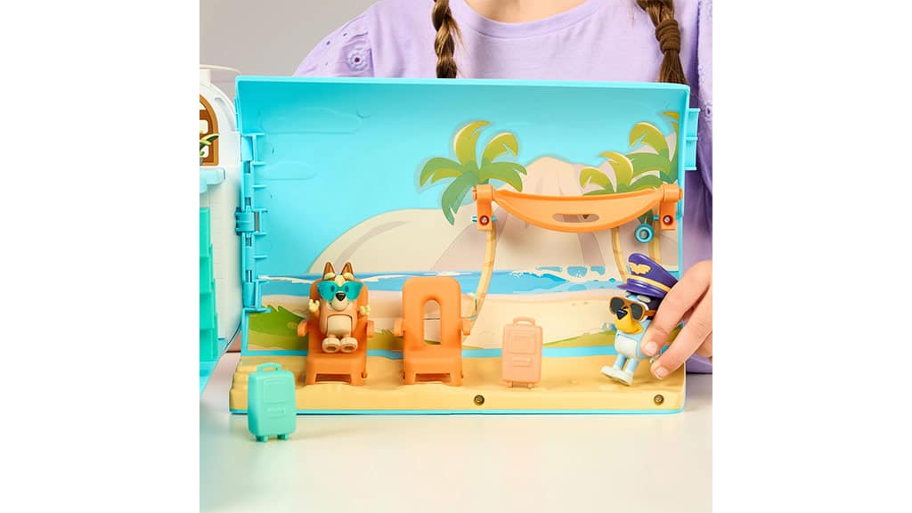 Moose Toys Bluey 3 в 1 трансформиращ се самолетен комплект за игра