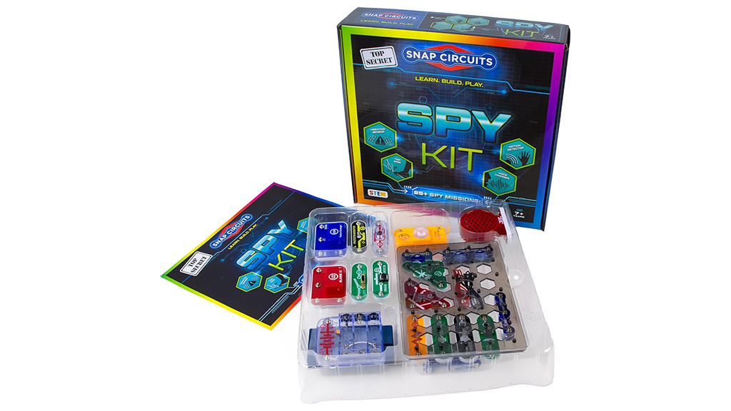 Пристигна комплектът за шпиони Snap Circuits