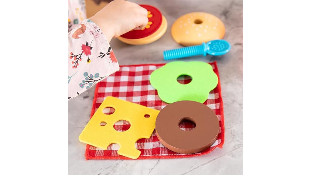 Fat Brain Toys Pretendables Хамбургер комплект