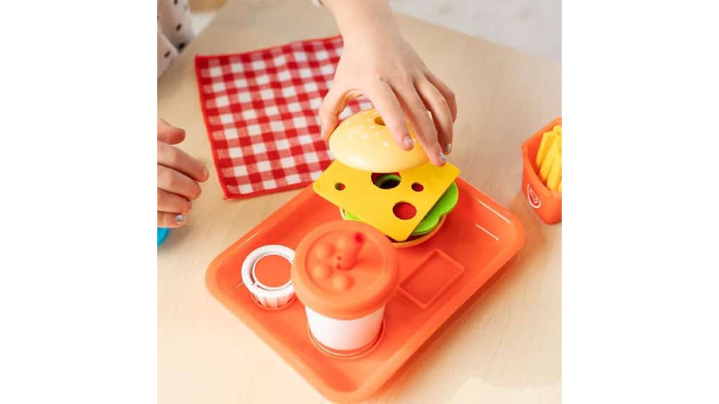 Fat Brain Toys Pretendables Хамбургер комплект