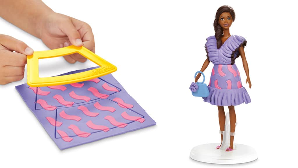 Куклите Barbie могат да дефилират по модния подиум с нови дрехи и аксесоари Play-Doh