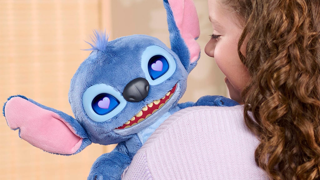 Завърши своята ohana с играчките на Just Play Lilo и Stitch