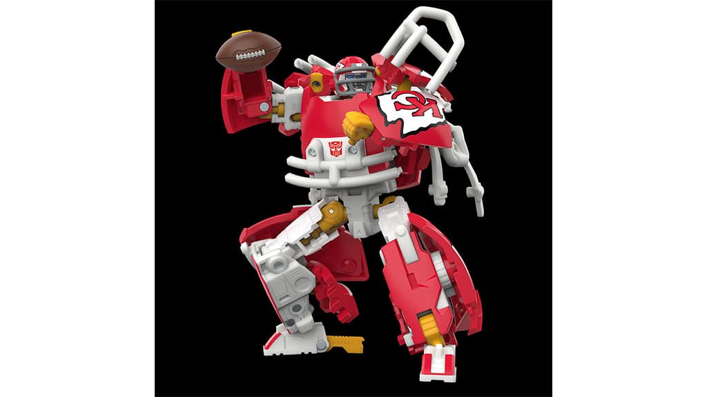 Подкрепете любимия отбор на семейството с новите NFL Transformers фигурки!