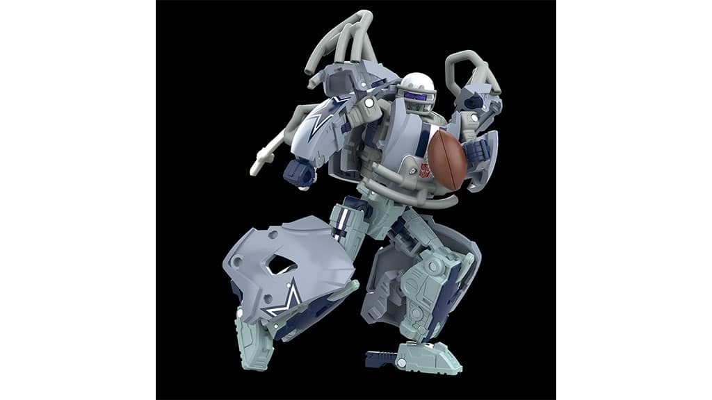 Подкрепете любимия отбор на семейството с новите NFL Transformers фигурки!