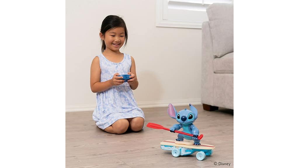 Празнувай 626-ия ден с извънземни играчки Stitch!
