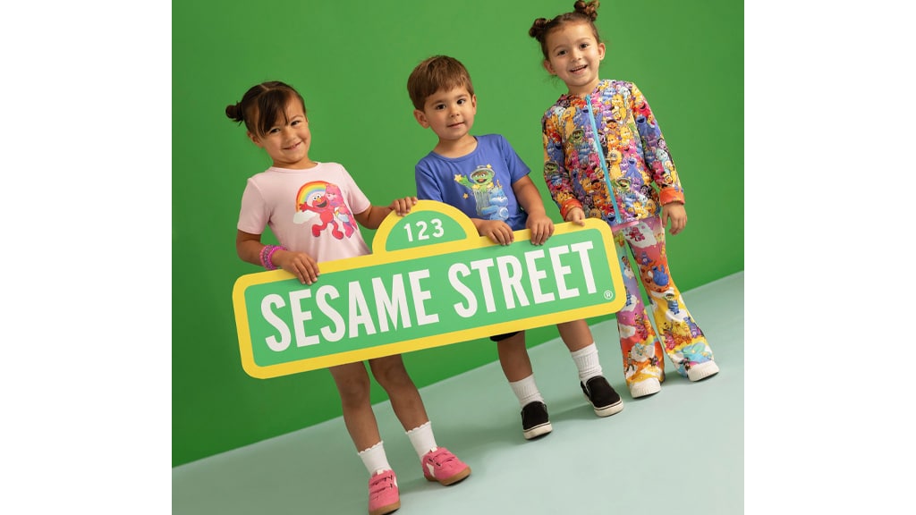 Наслади се на дните с предстоящата колекция на Posh Peanut Care Bears x Sesame Street!