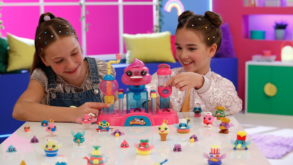 Очарователни Squishyverse Snackipoos играчки лакомства