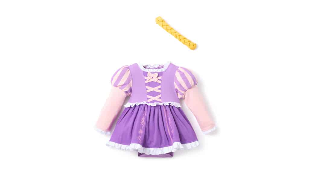 Събиране на сладки заедно в новите Хелоуин костюми на Disney Store