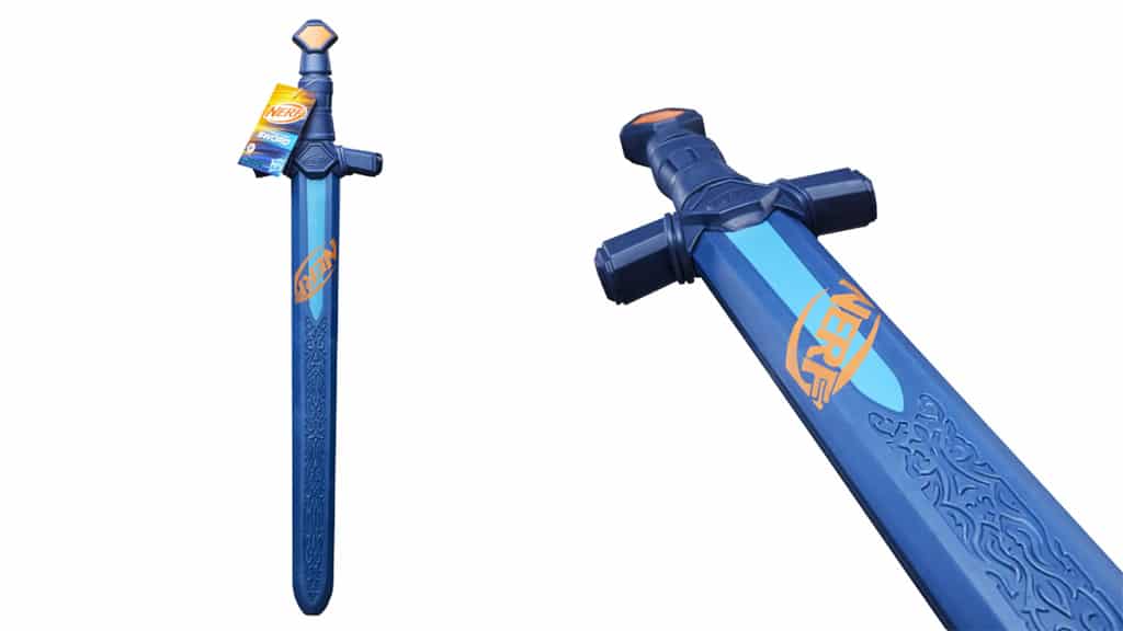 Включи се в динамично забавление с новите играчки оръжия на Hasbro NERF и фигурки на Transformers!