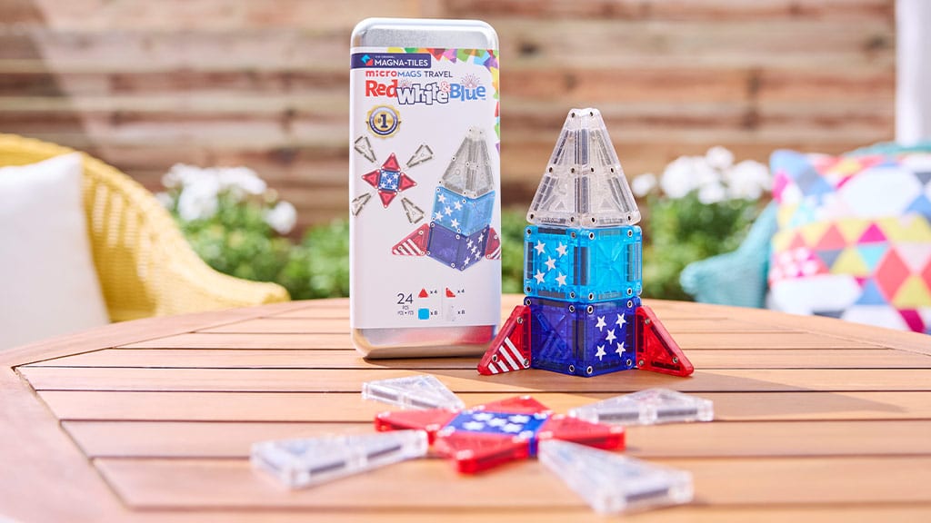 MAGNA-TILES червен, бял и син комплект за пътуване от 24 части