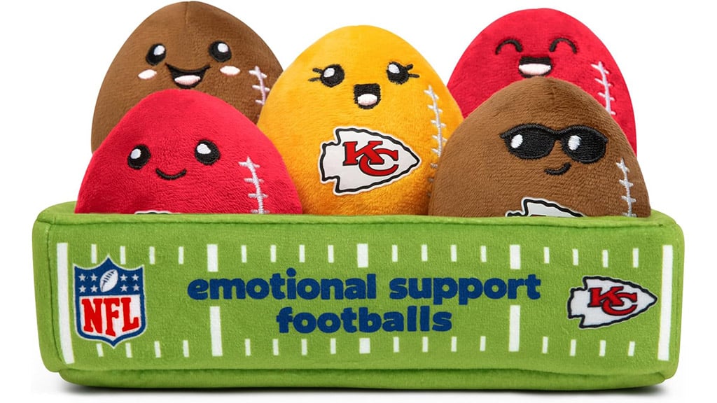 Вижте новите емоционални подкрепящи плюшени играчки на Relatable NFL!