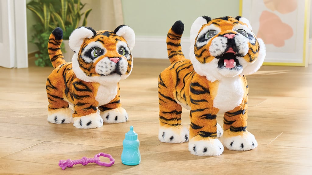 Най-новите плюшени играчки furReal на Just Play взаимодействат по нови начини