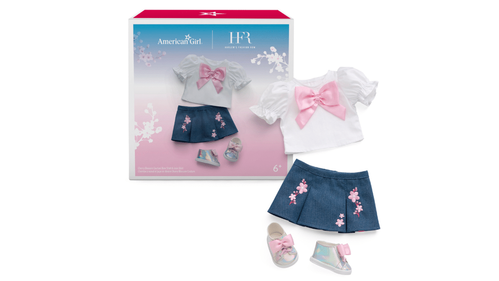 Куклите American Girl ще бъдат стилни благодарение на дрехите на Brooke Sumpter