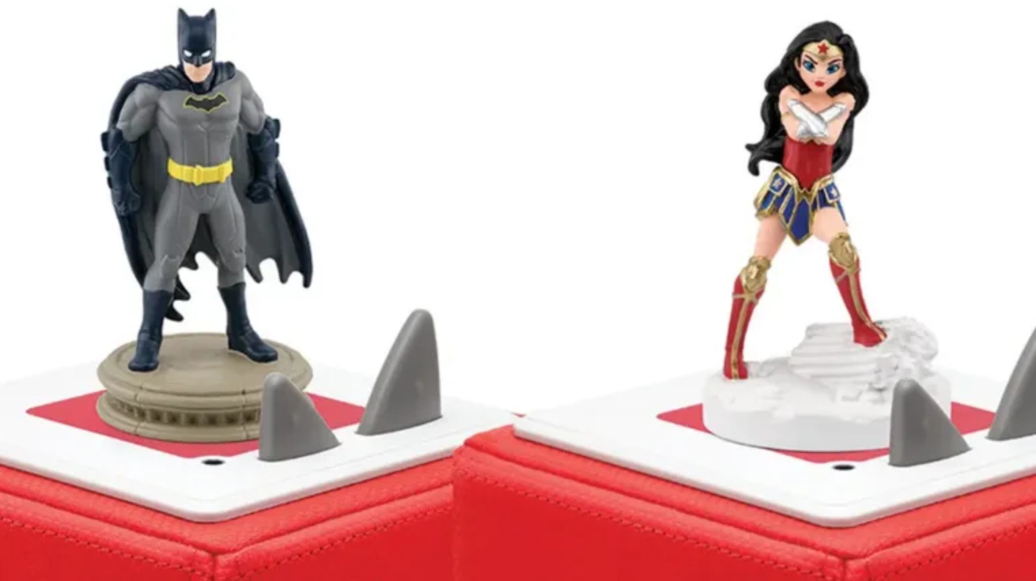 Изживей супергеройските си мечти с Batman и Wonder Woman Tonies!