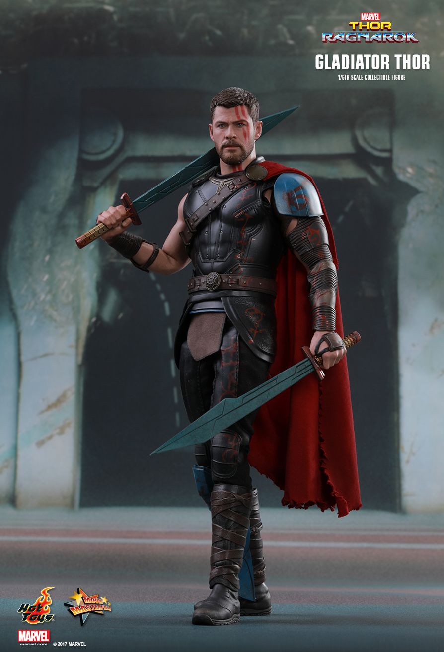 Thor: Рагнарок реалистични гладиаторски фигурки