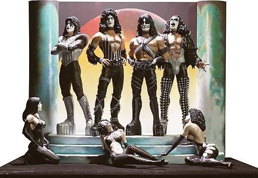 Фигурки на KISS