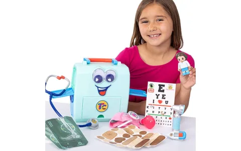 Bonkers Toys си сътрудничи с Toys and Colors за нова, незаменима колекция.