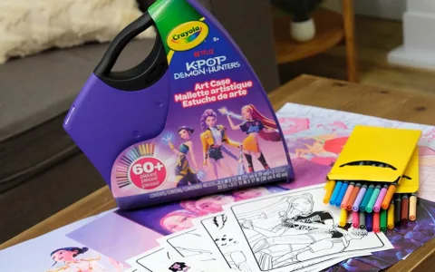 Crayola K-Pop Демоноловачи креативен комплект