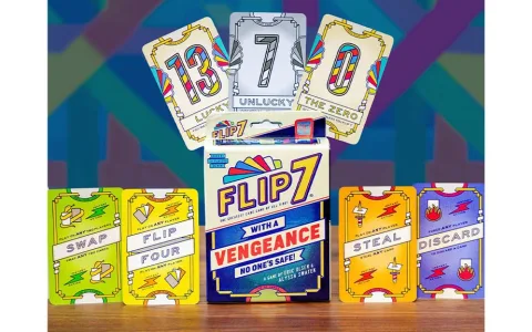 Игра с карти Flip 7 и настолна игра Qork