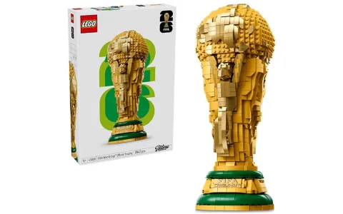 Вземи златото у дома с новото LEGO издание на официалната трофей на Световното първенство по футбол.