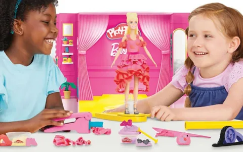 Hasbro Play-Doh Barbie Моден шоу комплект с пластилин