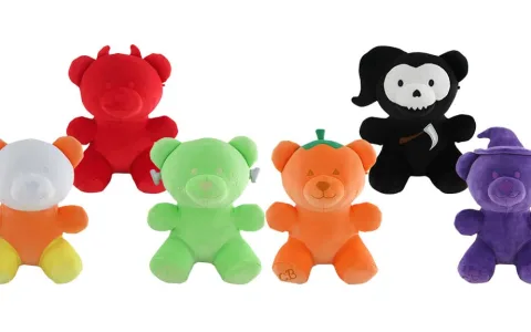 Yoonique новите Candy Bears плюшени мечета правят есента и Коледа по-сладки.