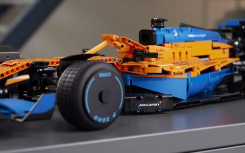 LEGO® Technic и McLaren F1 създадоха съвместна игра
