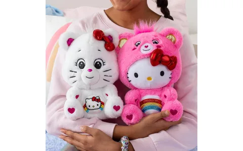 Игрална демонстрация: Basic Fun! Hello Kitty Cheer Bear колекционерска плюшена играчка Care Bears 2-pack