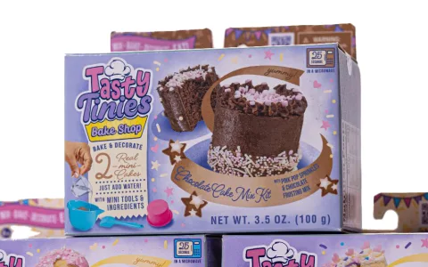 Новата серия мини сладкиши Tasty Tinies от Goliath носи огромно забавление