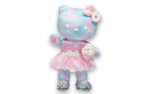 Празнувай рождения ден на Hello Kitty с плюшена играчка Build-A-Bear!