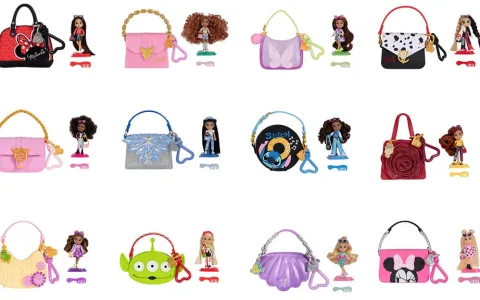 JAKKS Pacific Tote-ily Тийнейджъри
