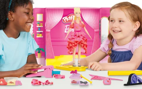 Децата могат да създават творения, подходящи за подиум, с Play-Doh Barbie комплекти за игра