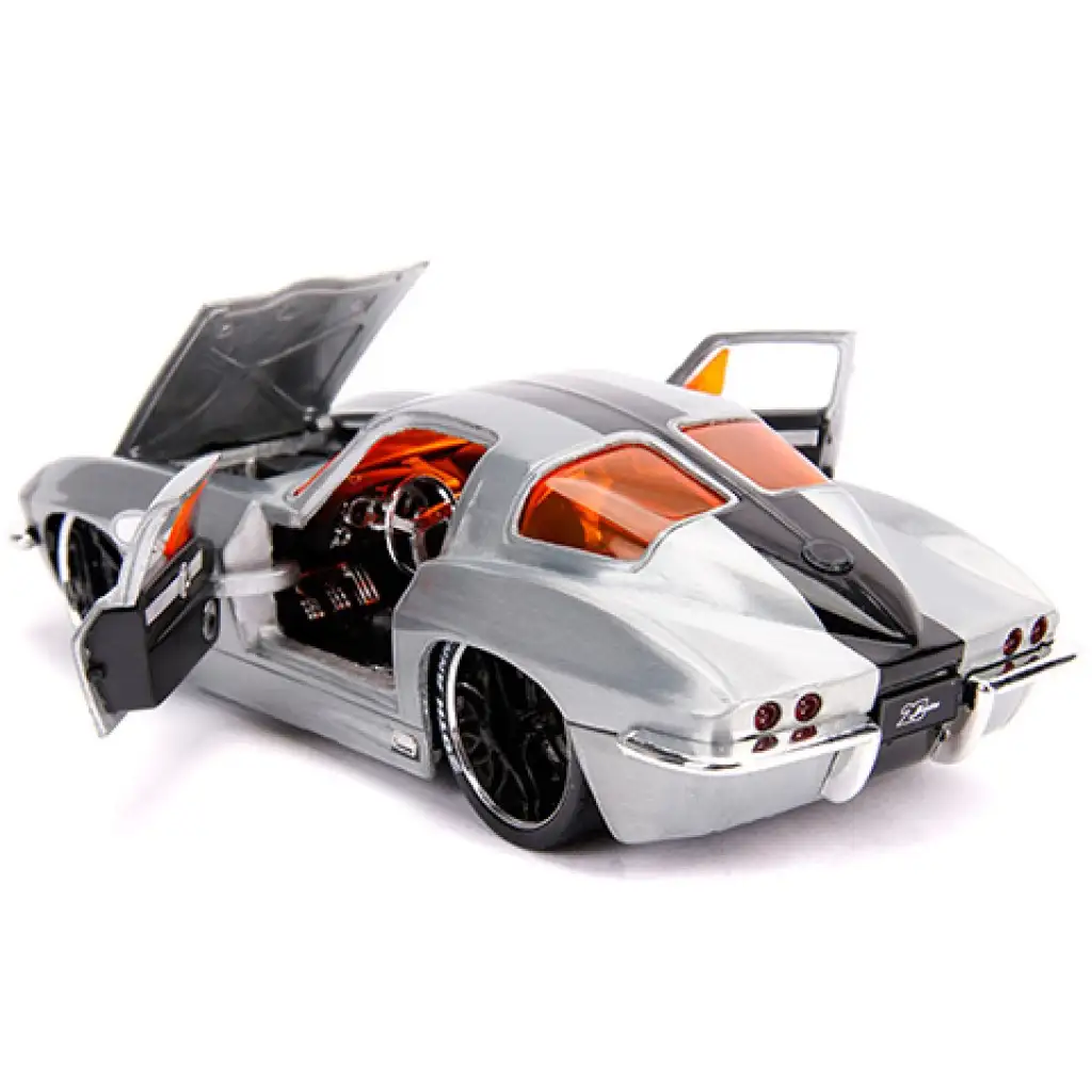 1963 Chevy Sting Ray метален автомобилен модел 1/24 - Simba Toys изображение 4