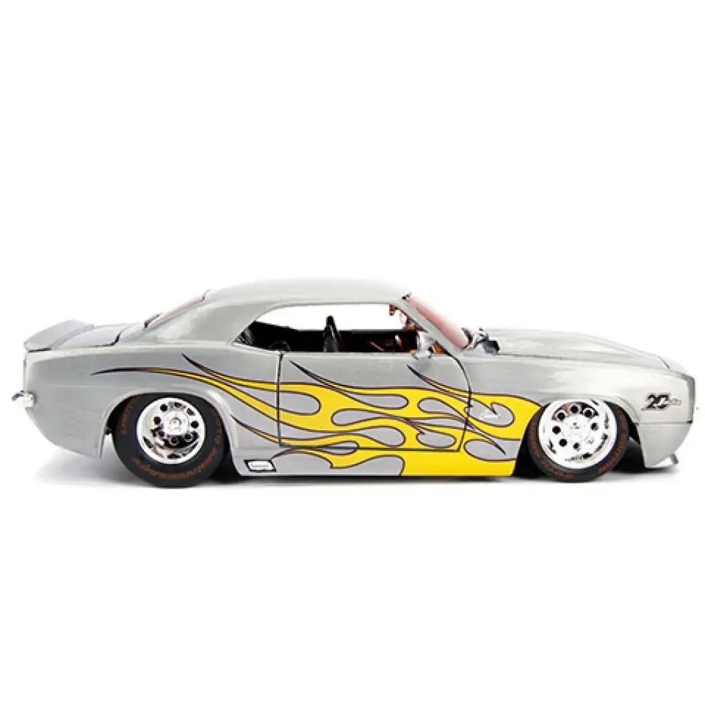 1969 Chevy Camaro метален автомобилен модел 1/24 - Simba Toys изображение 3