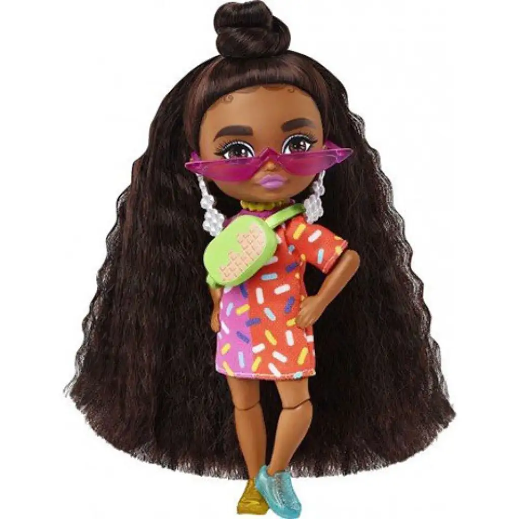 Барби Екстравагантна мини кукла с различни обувки - Mattel изображение 3