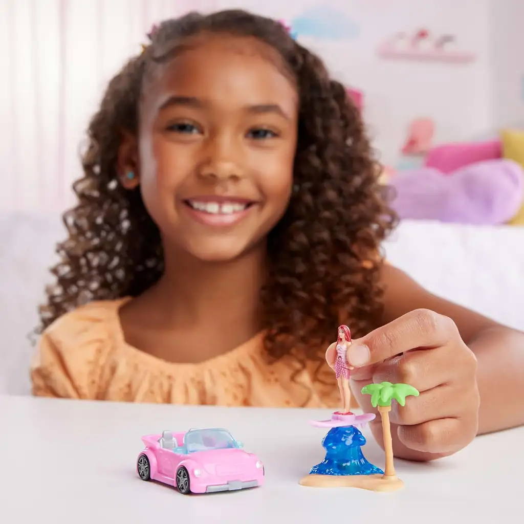 Barbie: Мини BarbieLand превозно средство - Кабриолет -Mattel изображение 3
