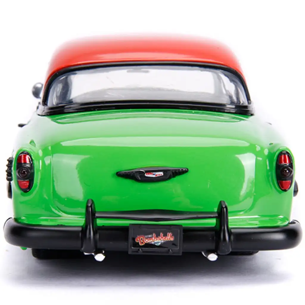 DC Comics: Фигура на Отровната целувка и метален автомобилен модел 1953 Chevy Bel Air 1/24 - Simba Toys изображение 5